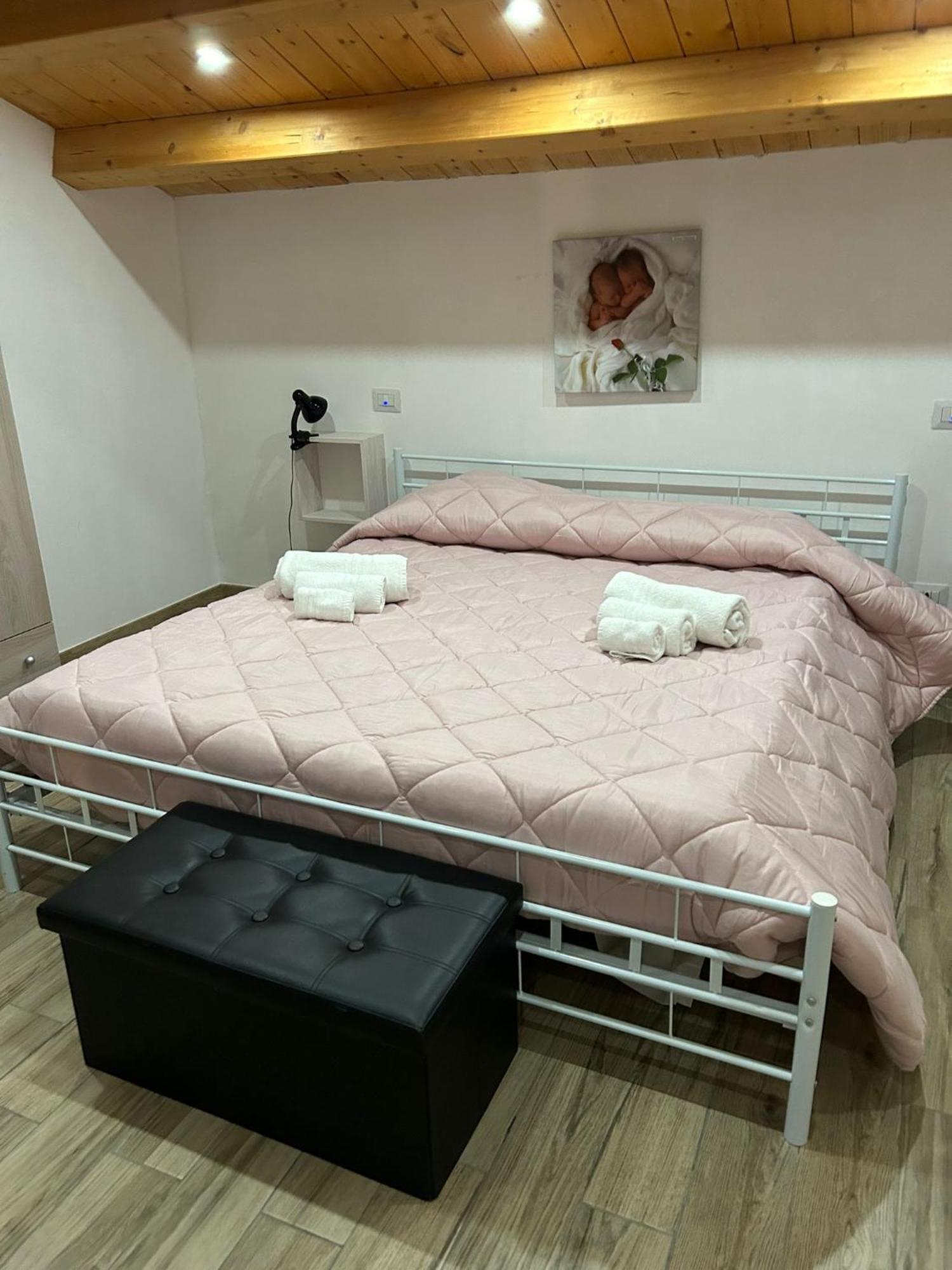 Debel House Bed and Breakfast Marina di Ragusa Exteriör bild